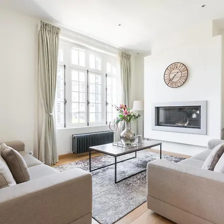 Magnifique Maison 7br - Casino * דוביל