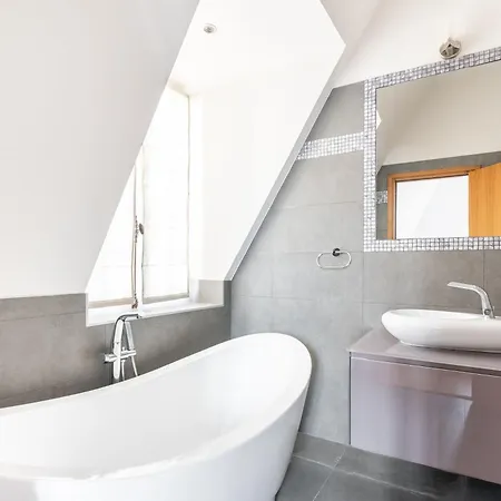 Vila Magnifique Maison 7br - Casino