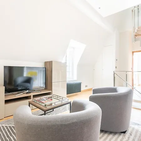 Vila Magnifique Maison 7br - Casino *