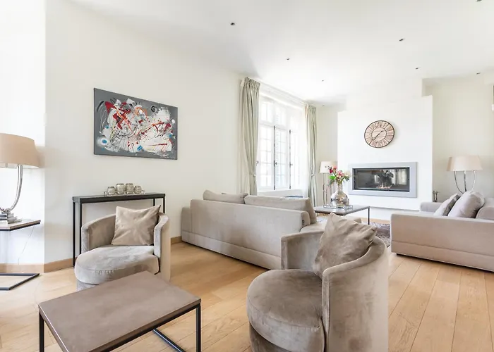 Magnifique Maison 7br - Casino * דוביל