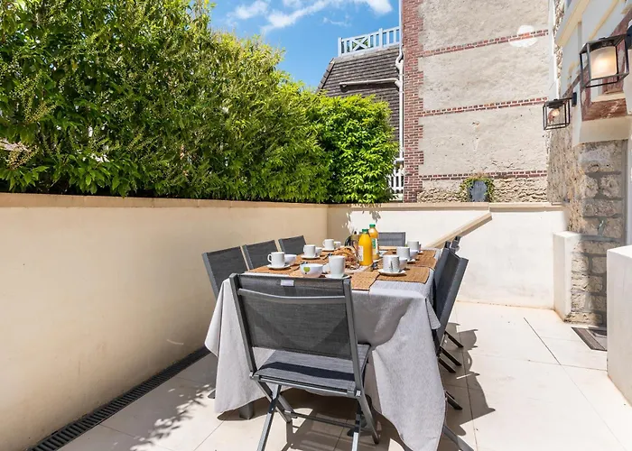 Magnifique Maison 7br - Casino * דוביל